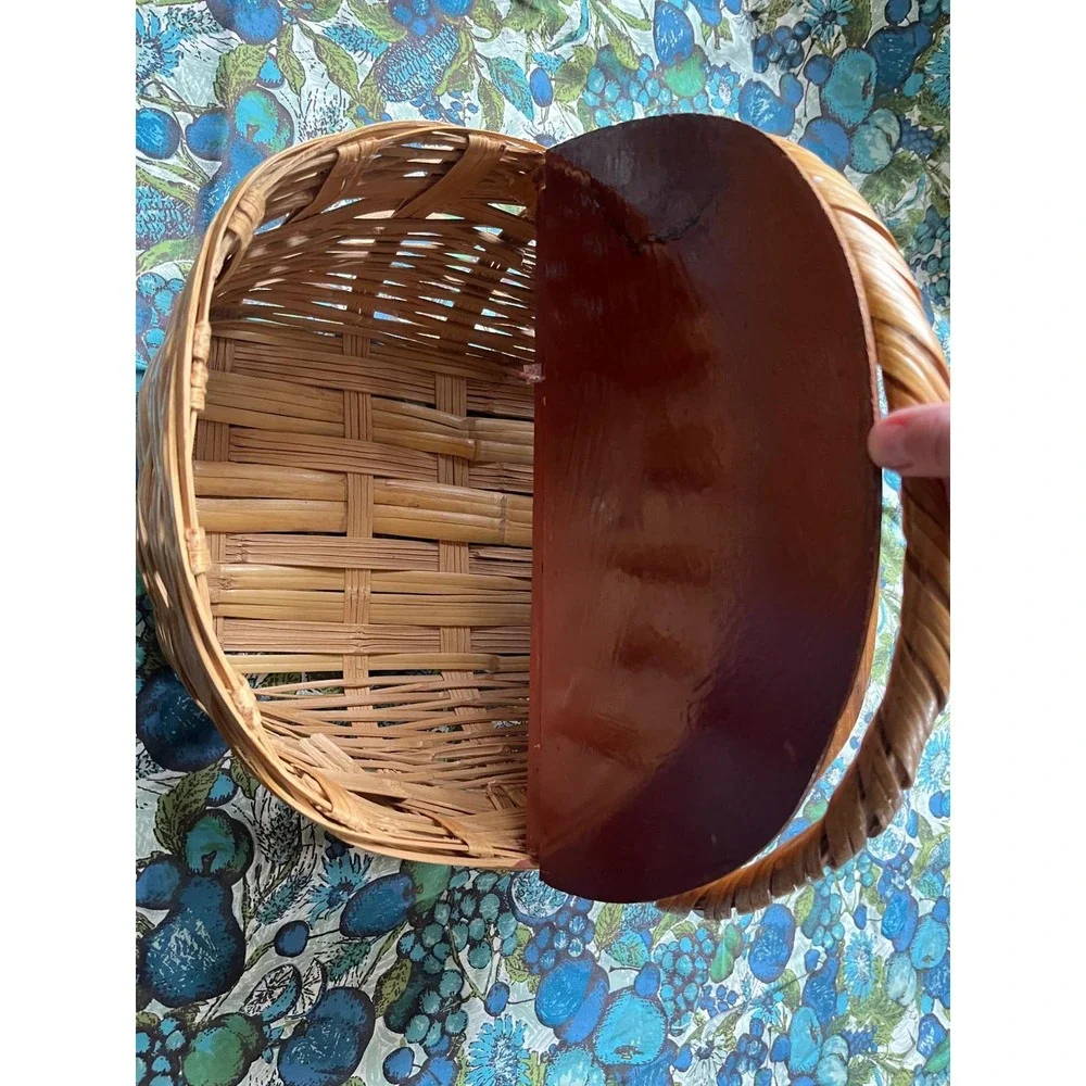 Vintage Wicker Picnic Basket Inlaid Wood Slat Split‎ Lid Oval Woven Reed Handle